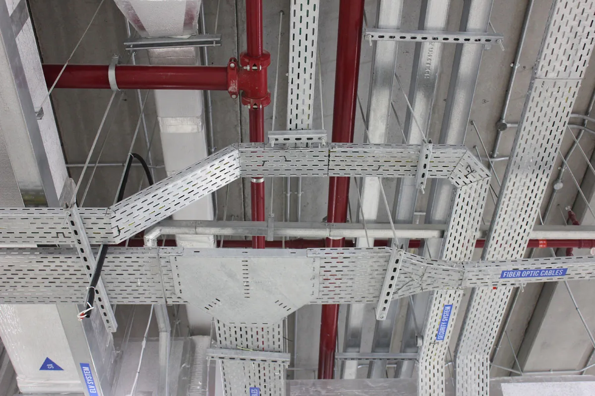 سینی کابل گالوانیزه ؛ انواع، کاربردها،مزایا و راهنمای خرید از شرکت نوسان