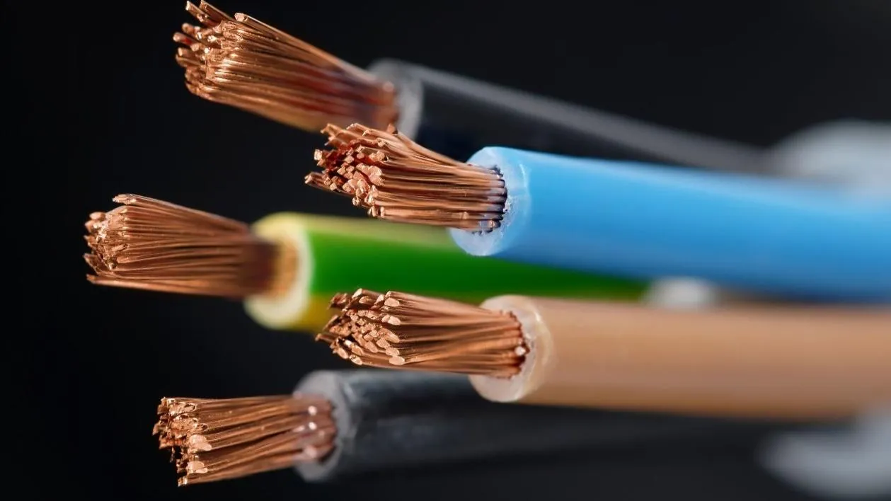 سیم کابل ساختمانی؛ نکات مهم برای پیمانکاران و مهندسین